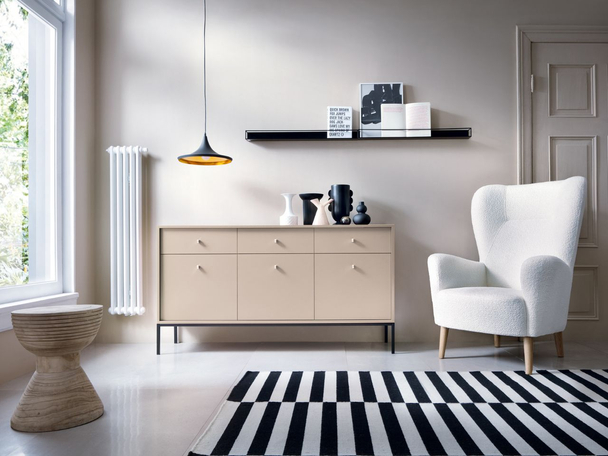 Buffet avec Portes et Tiroirs sur Pieds Noirs 154 cm Amor Beige Sable